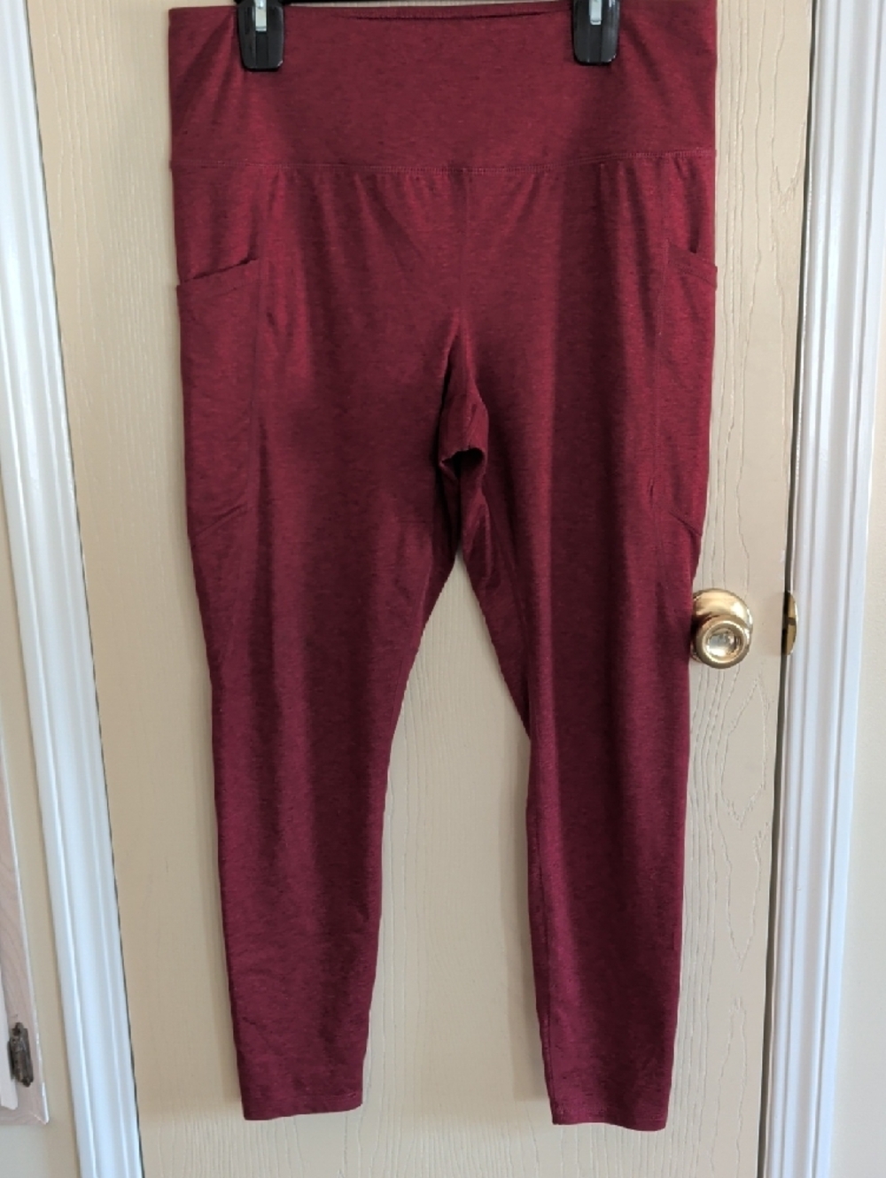 Reebok XL Burgundy High Rise Leggings Side Pockets Buttery Soft